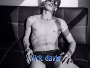 Nick_davis